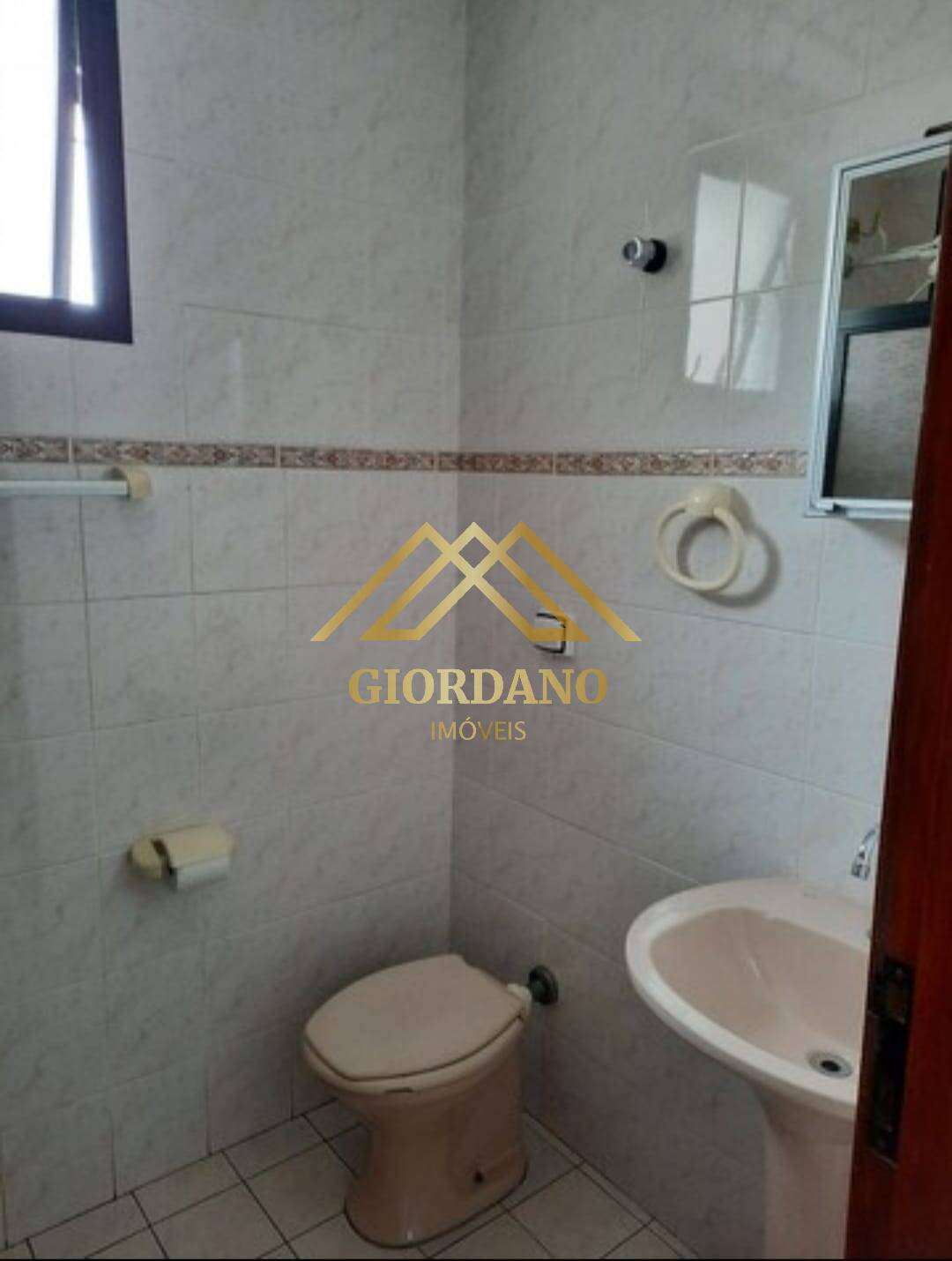 Apartamento à venda com 1 quarto, 75m² - Foto 11