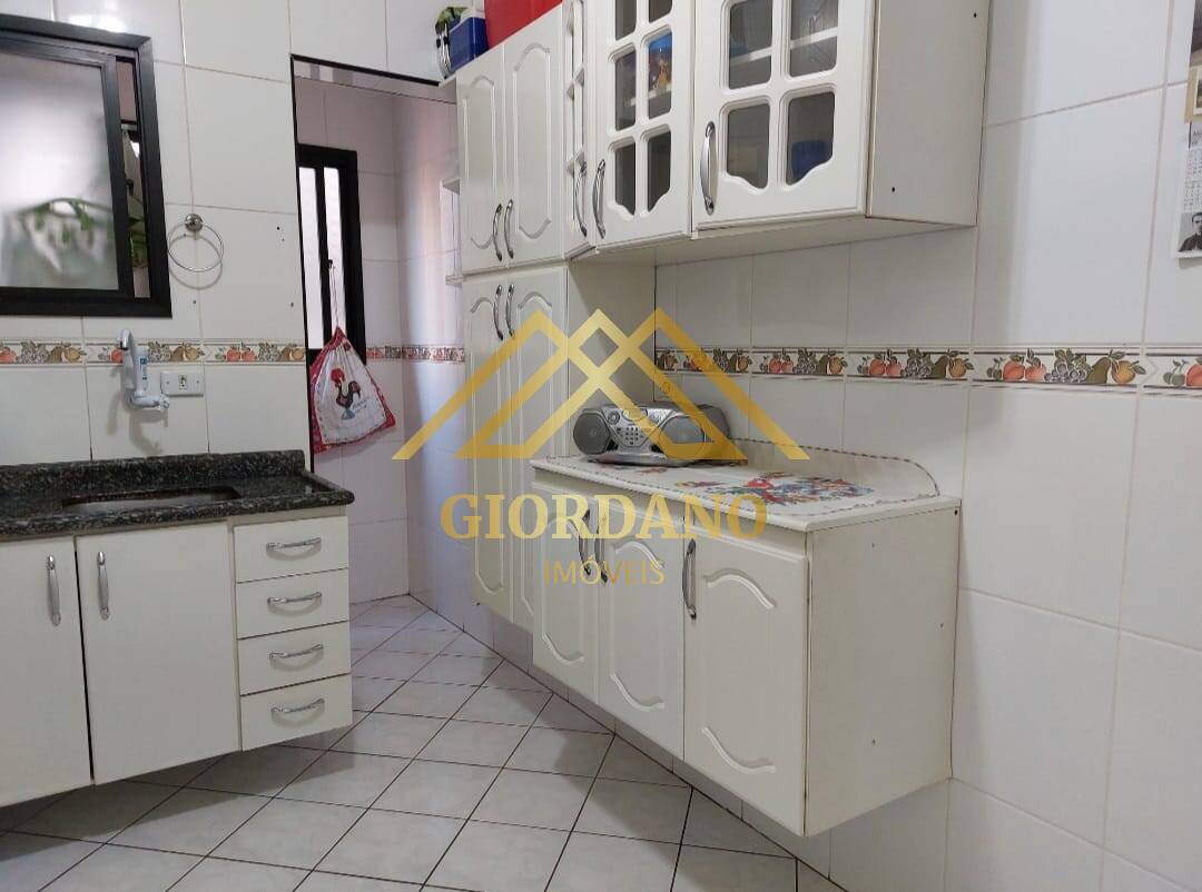 Apartamento para alugar com 2 quartos, 80m² - Foto 11