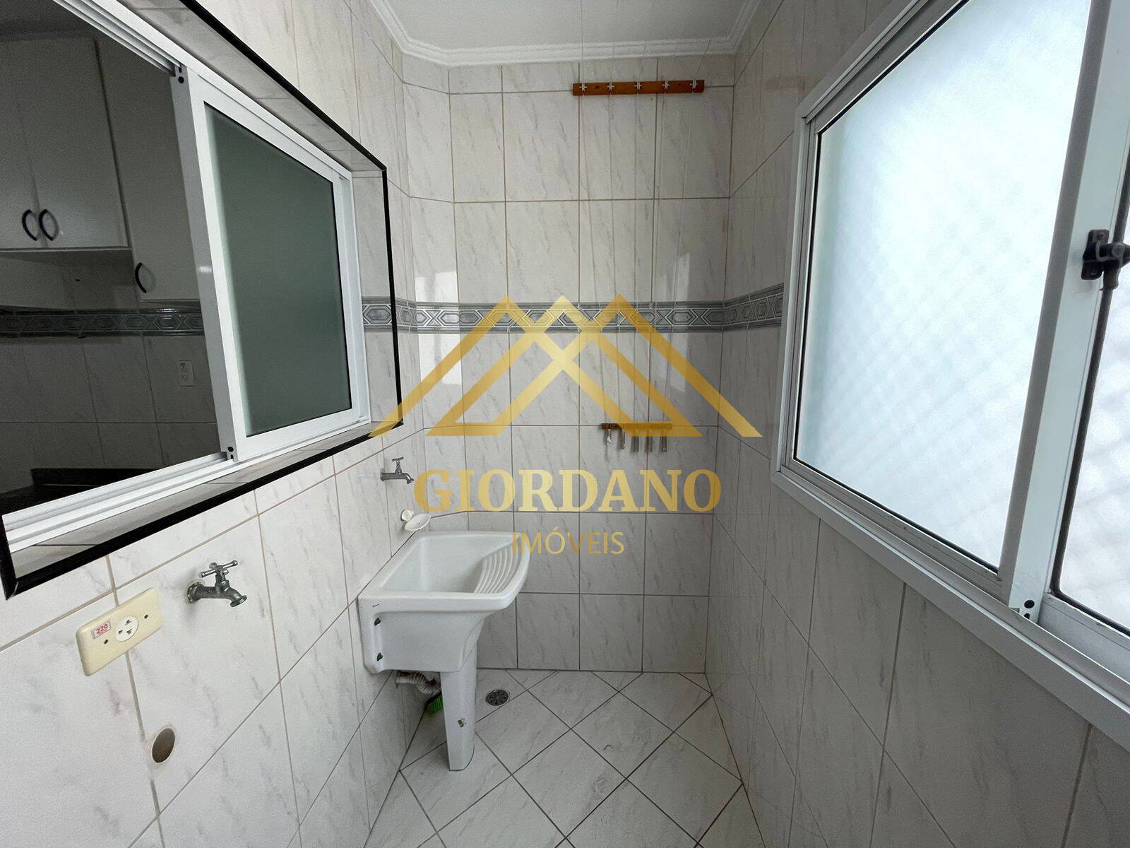 Apartamento à venda com 2 quartos, 75m² - Foto 18