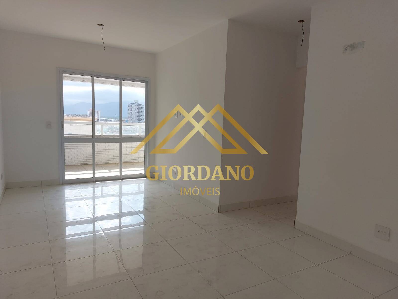 Apartamento à venda com 2 quartos, 86m² - Foto 1