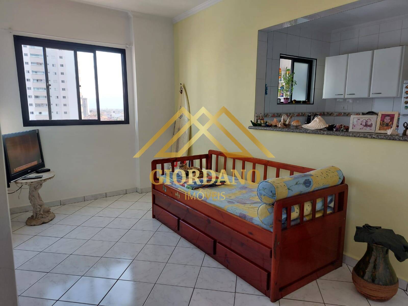 Apartamento à venda com 1 quarto, 50m² - Foto 2