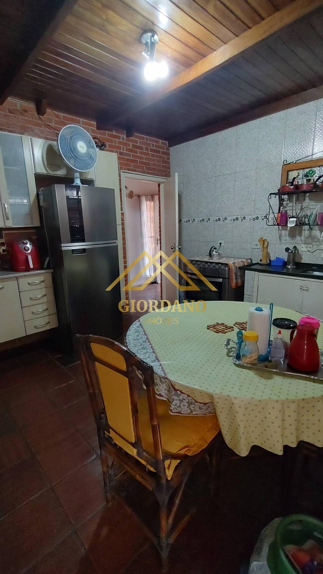 Casa à venda com 3 quartos, 130m² - Foto 5